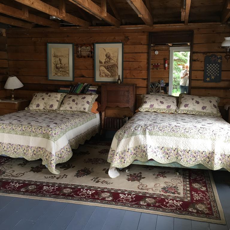 Six Mile River Resort Tagish Exterior foto